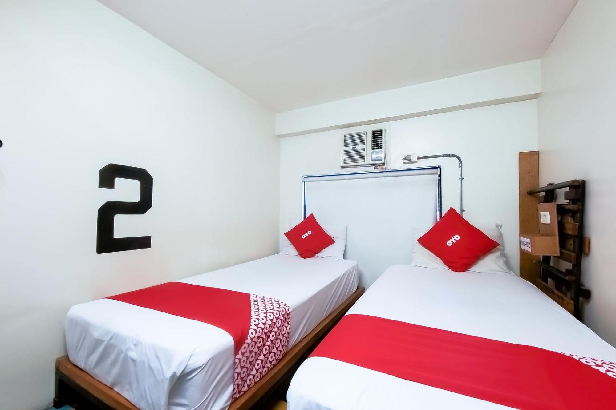 Spot On Junction Hostel Makati City Екстер'єр фото